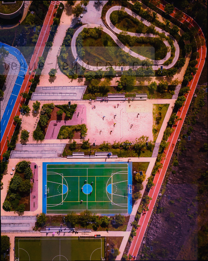 V4进失球分布海报，展示球队攻防热区与时间轴